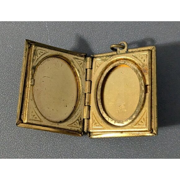 Vintage Enamel Book Locket Floral Design Romantic Sweetheart - Picture 2 of 8